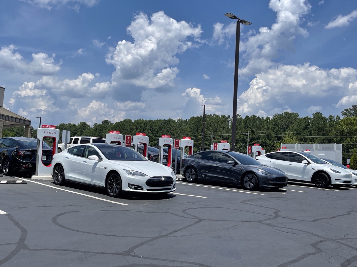 월가, 테슬라 3분기 인도량 호실적 전망…주가 장중 4%대↑ - Newswave25 | 뉴스웨이브25 신문사